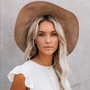 “Hold the reins” braided hat